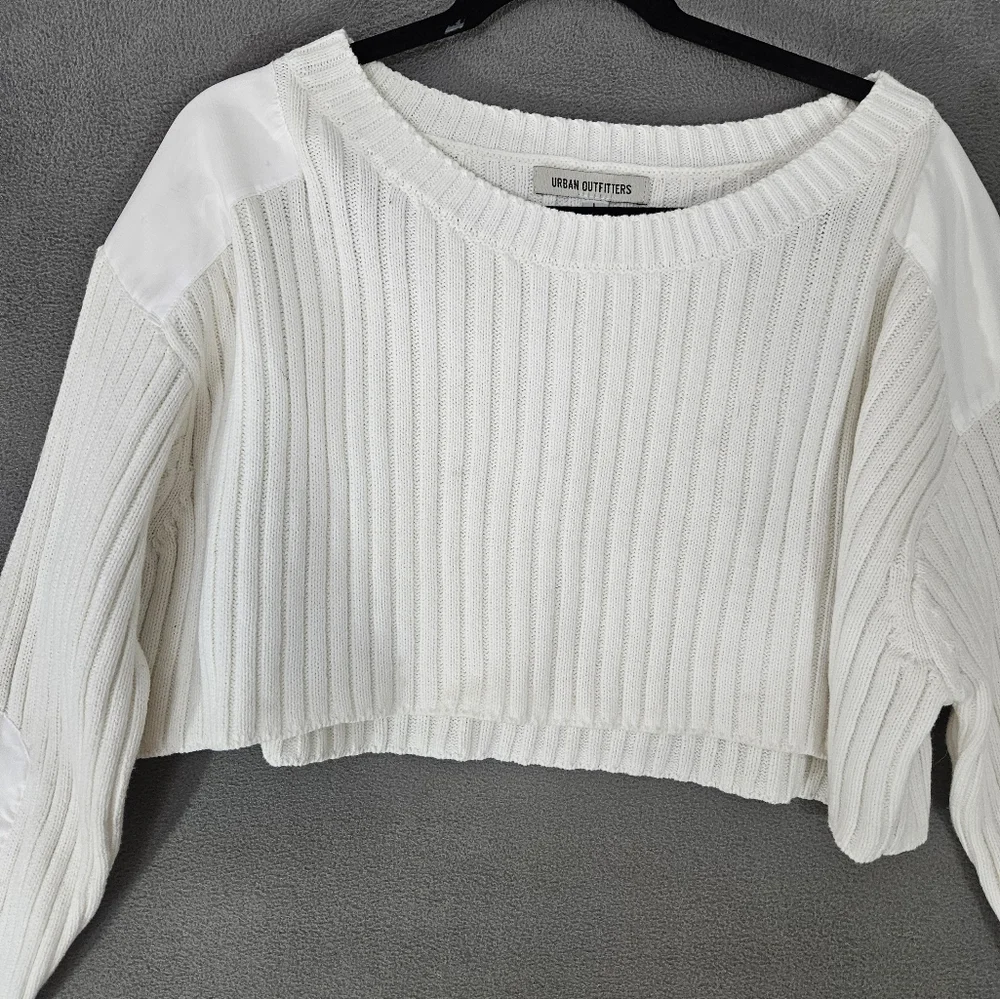 Urban Outfitters White Ribbed Crew Neck Cropped Sweater